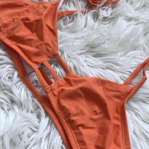 Strappy Bikini Top ๐ - Picture 3 of 4